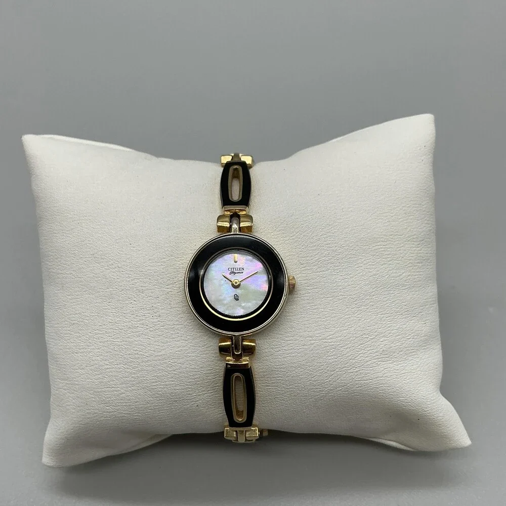 Vintage Citizen Womens Watch 18mm MOP Black Enamel Gold Tone New Battery 6.75